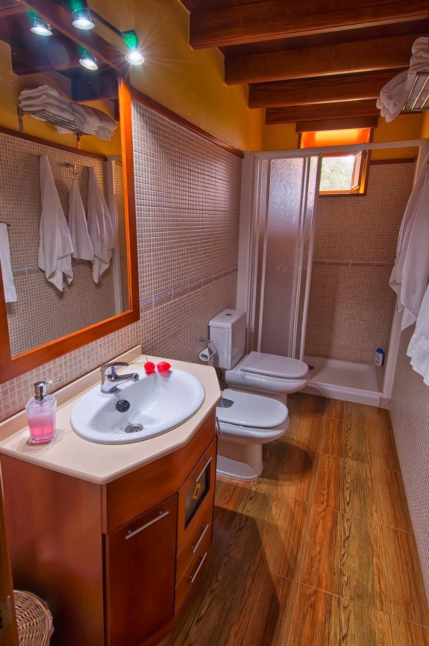 Casas Lola y Rafael B Guest House Moya  Стая снимка