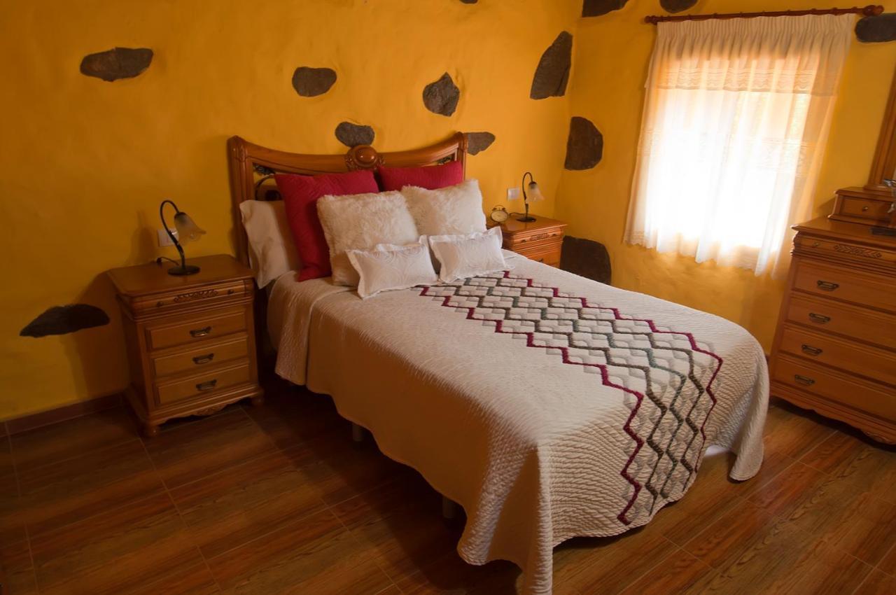 Casas Lola y Rafael B Guest House Moya  Стая снимка