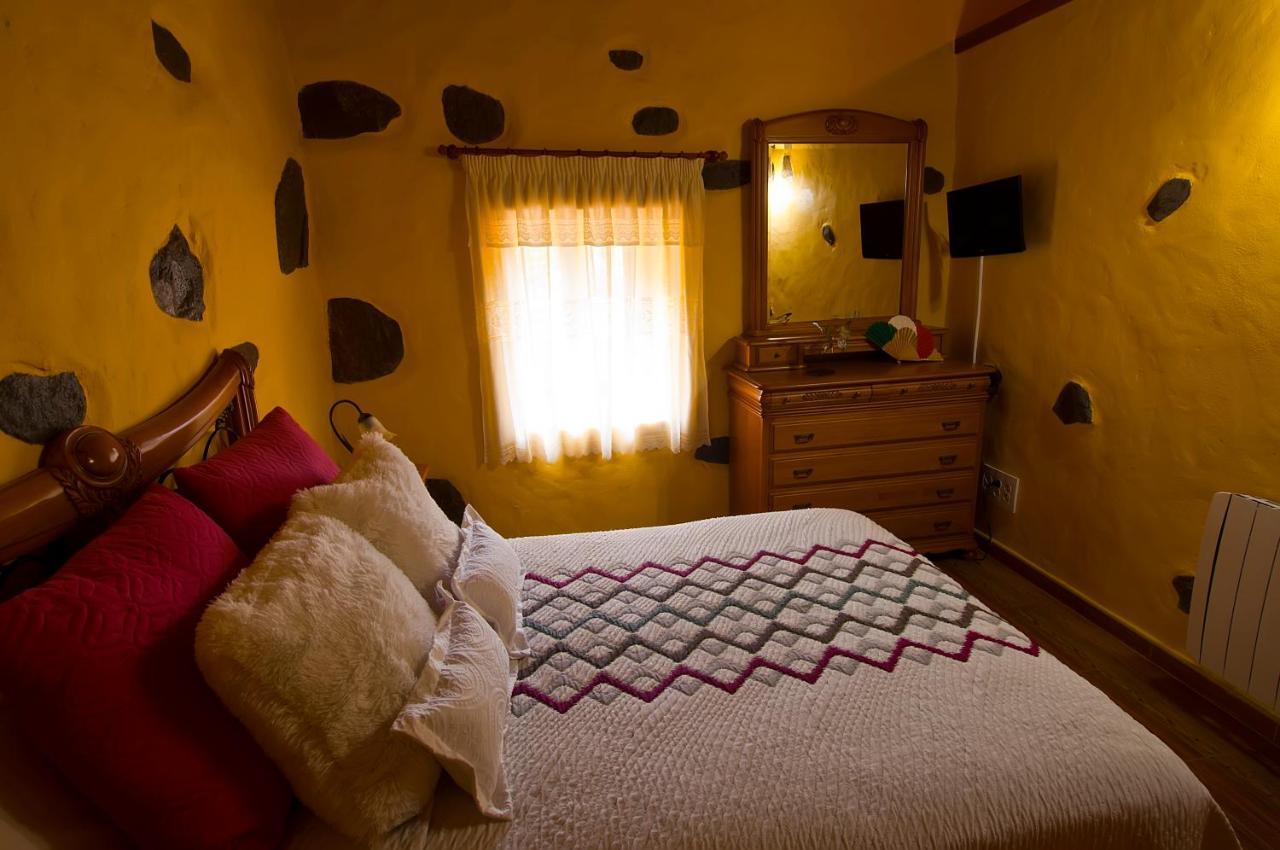 Casas Lola y Rafael B Guest House Moya  Екстериор снимка