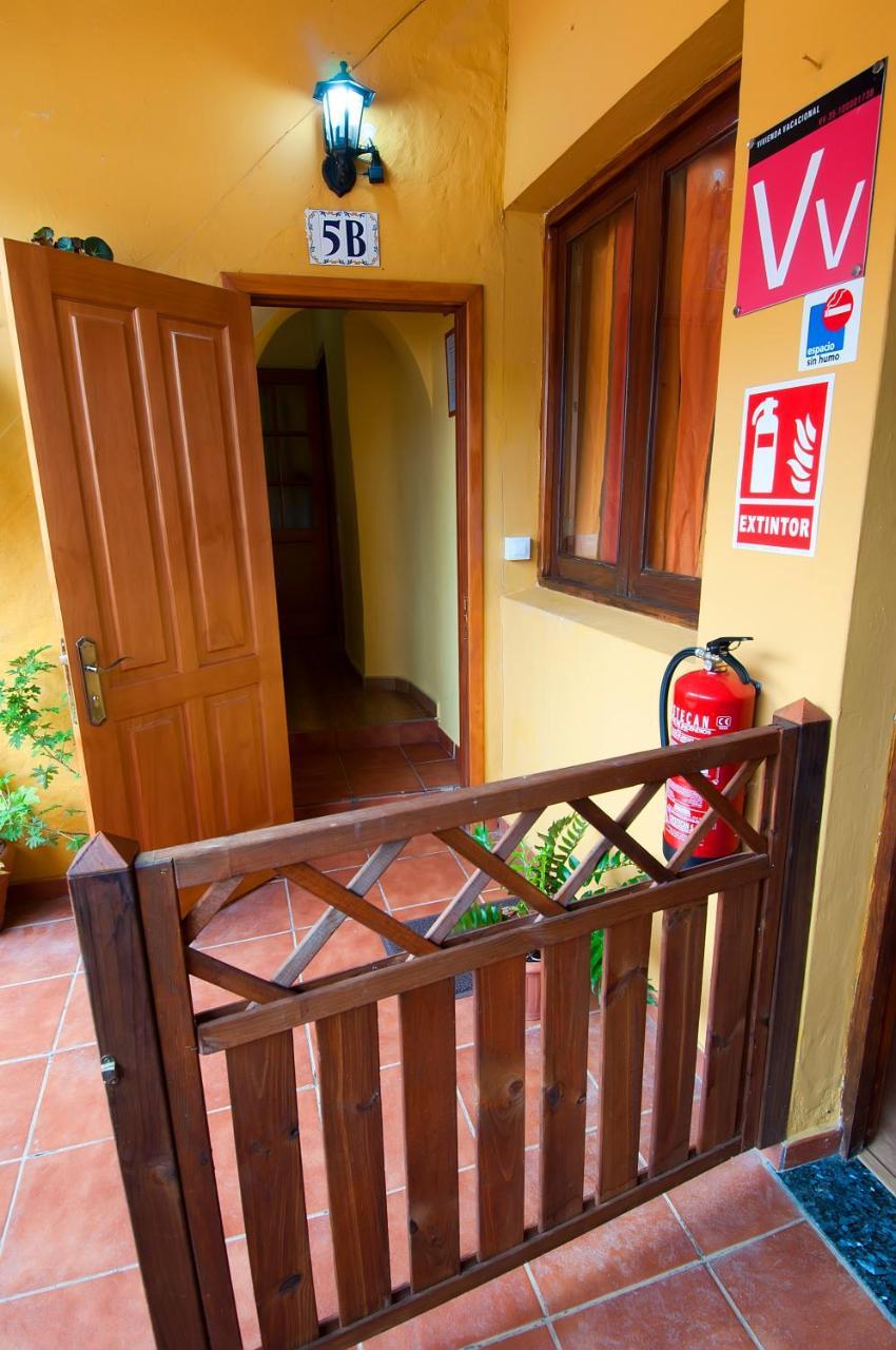 Casas Lola y Rafael B Guest House Moya  Екстериор снимка