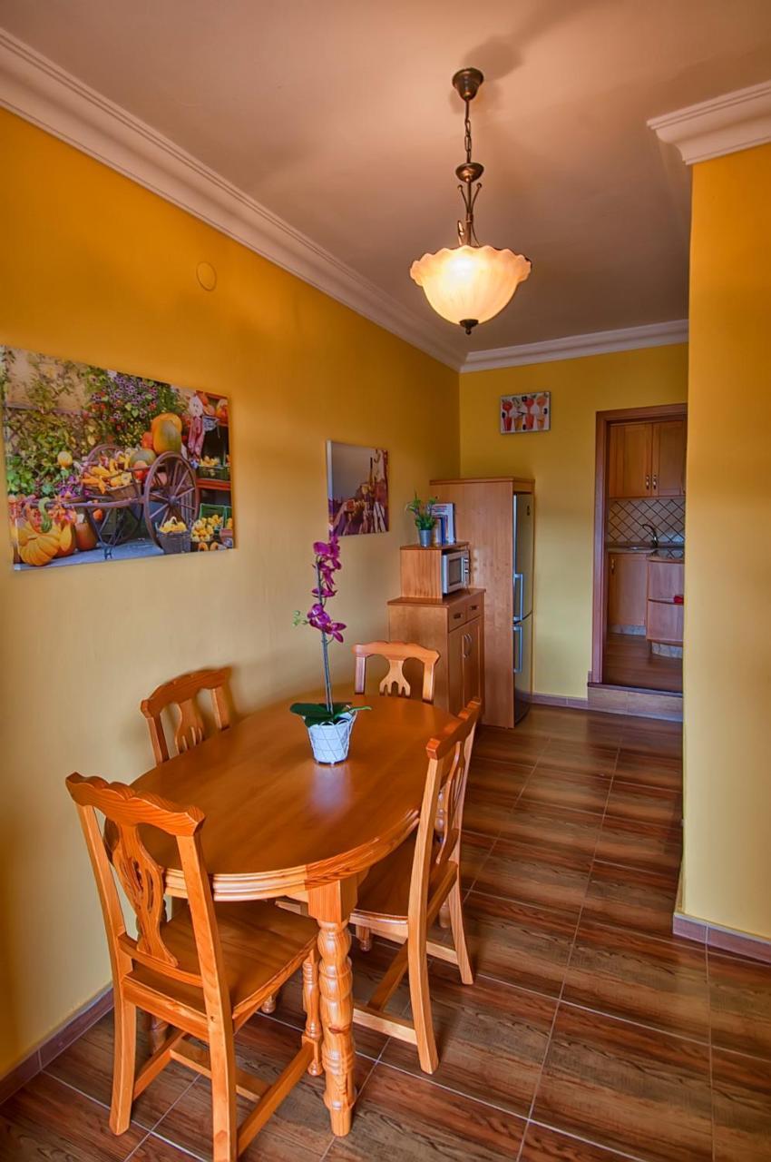 Casas Lola y Rafael B Guest House Moya  Стая снимка