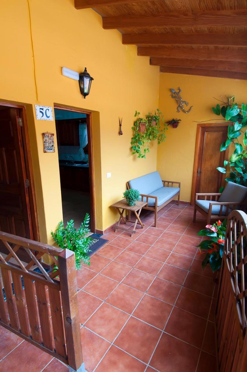 Casas Lola y Rafael B Guest House Moya  Екстериор снимка