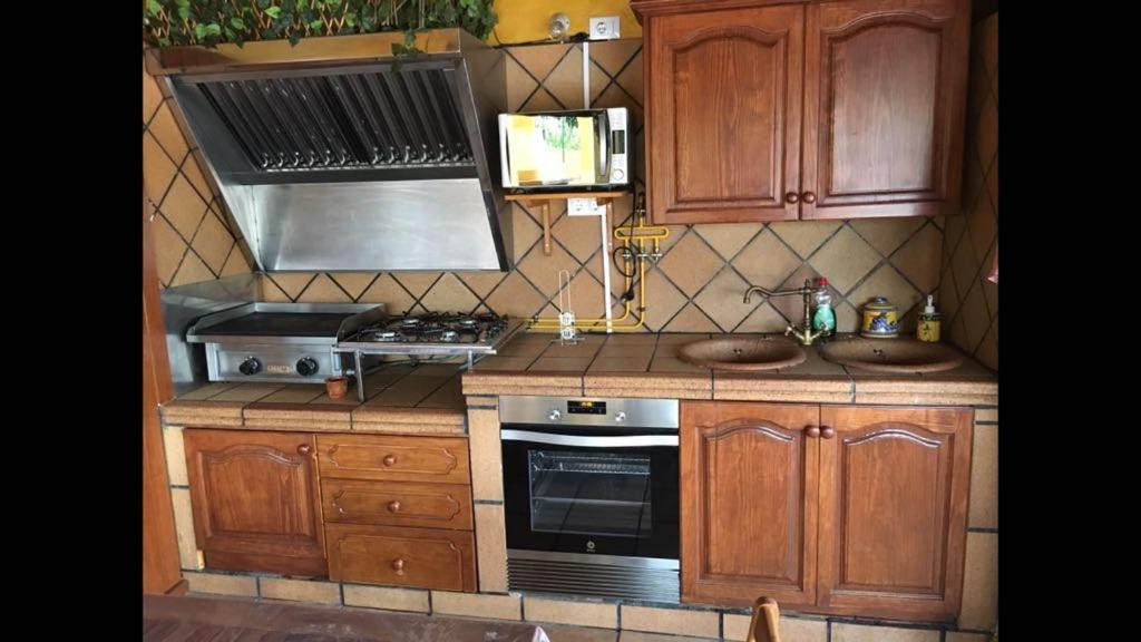 Casas Lola y Rafael B Guest House Moya  Екстериор снимка